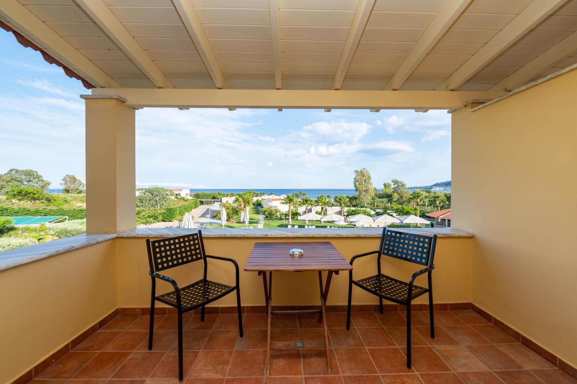 Aktaion Resort Gythio Ngoại thất bức ảnh