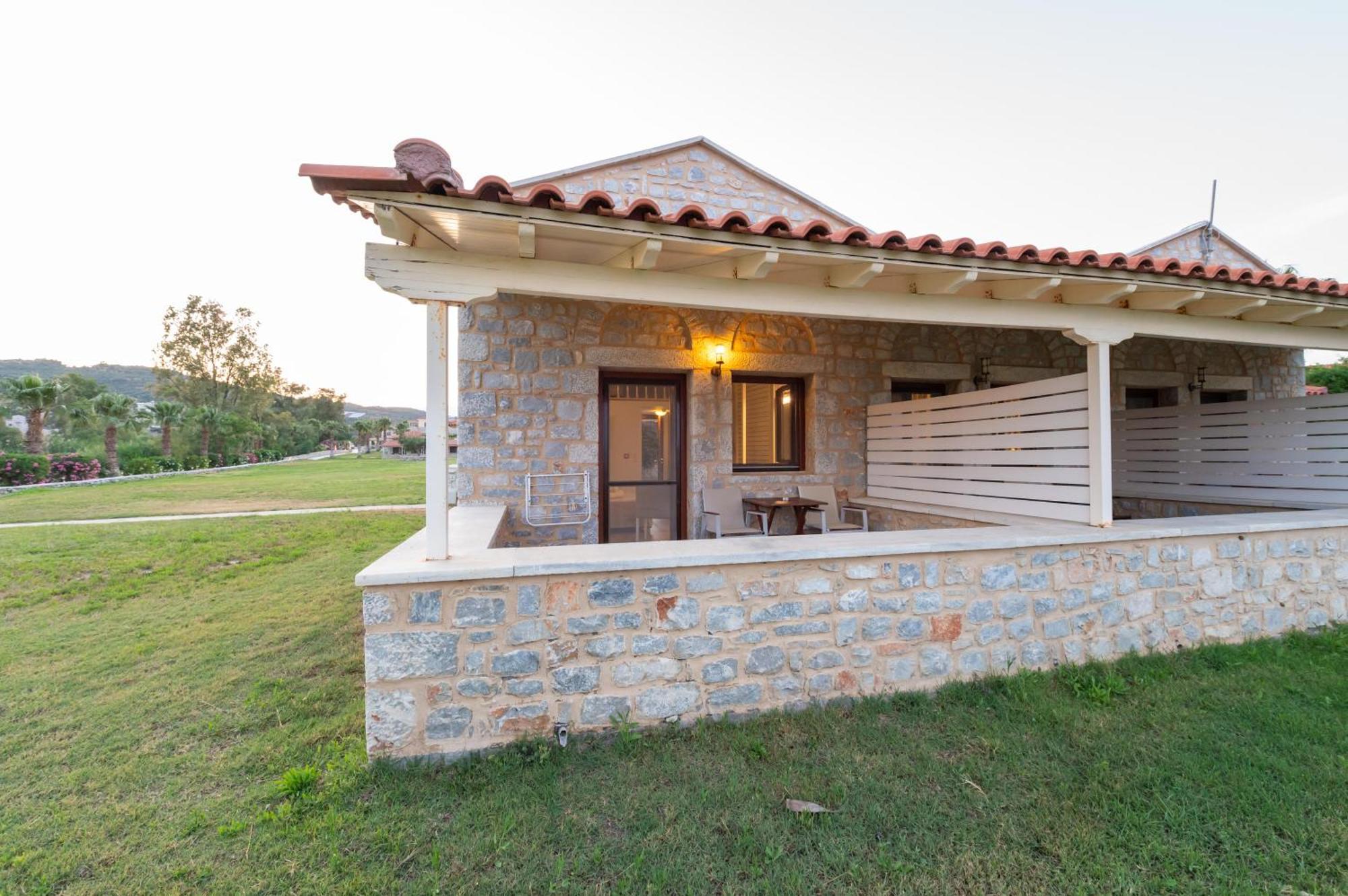 Aktaion Resort Gythio Ngoại thất bức ảnh