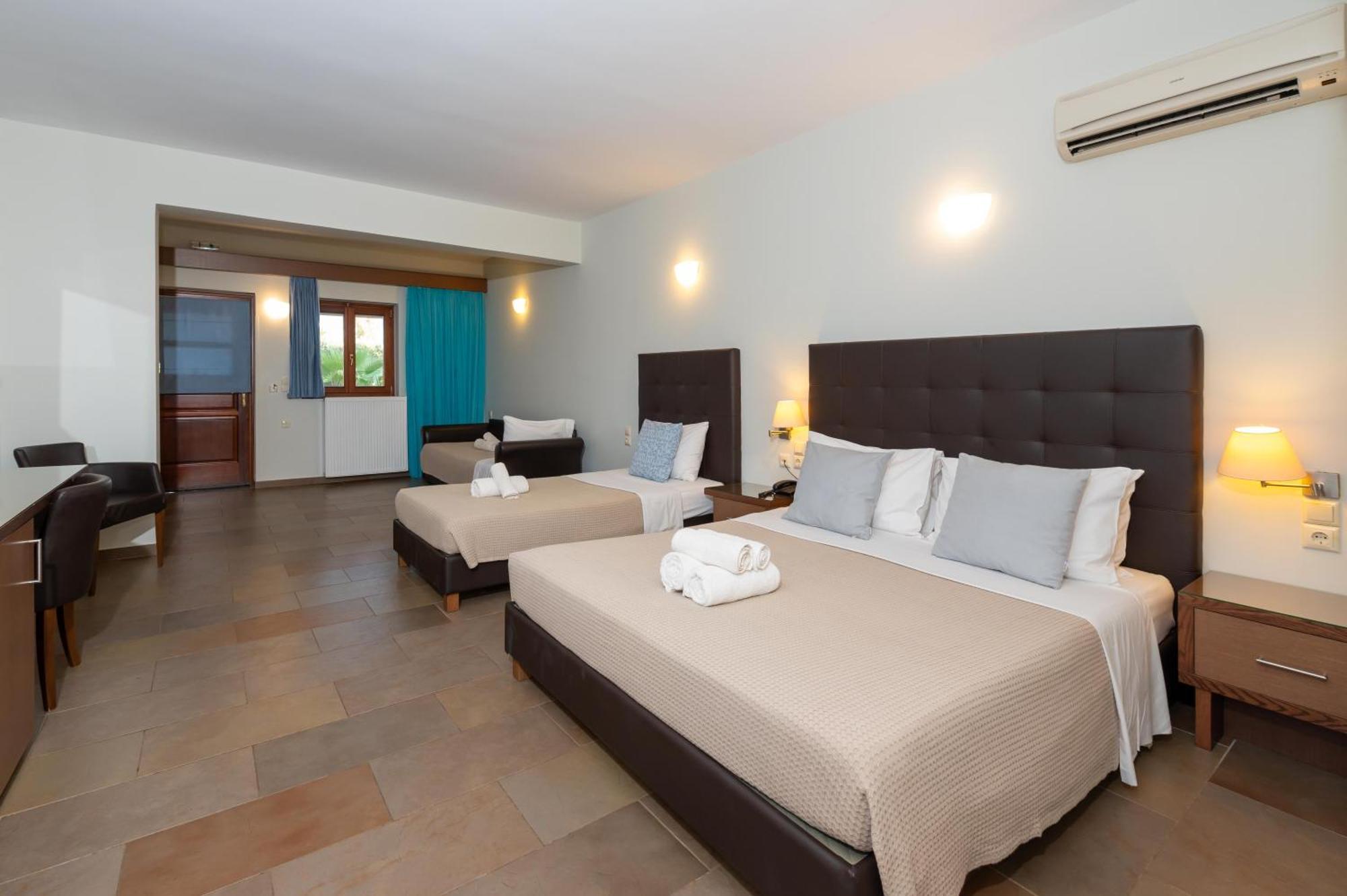Aktaion Resort Gythio Ngoại thất bức ảnh