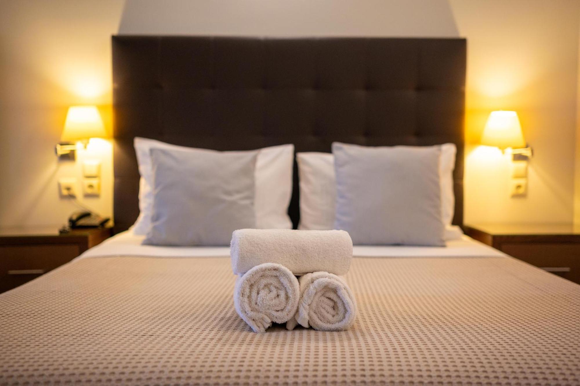 Aktaion Resort Gythio Ngoại thất bức ảnh