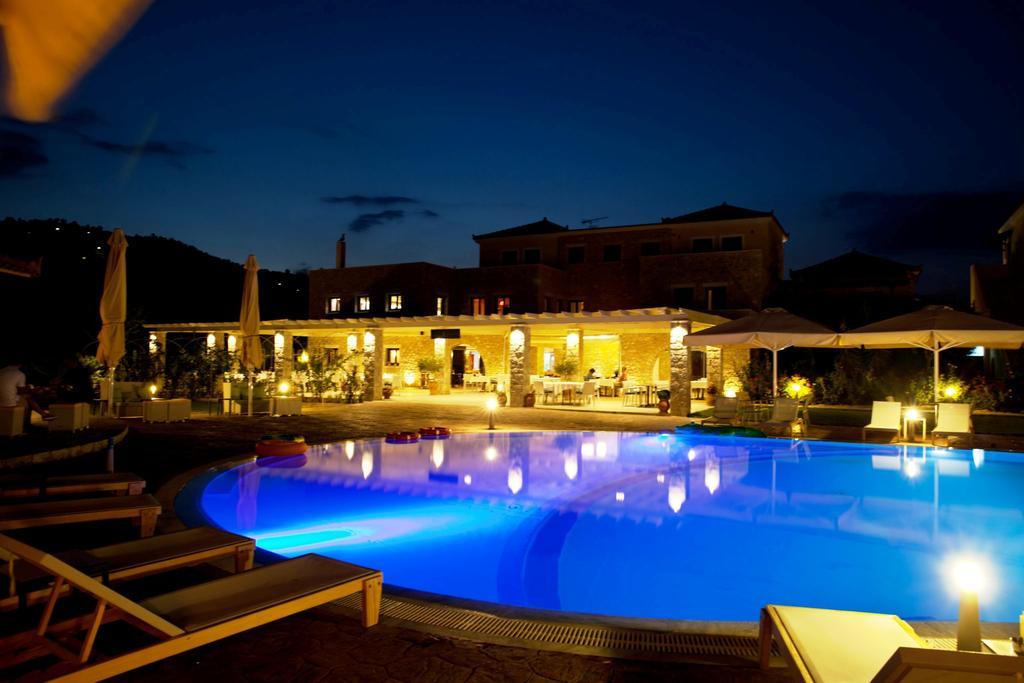 Aktaion Resort Gythio Ngoại thất bức ảnh