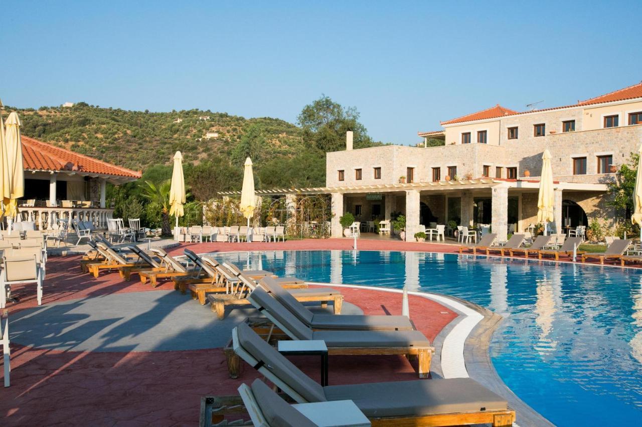 Aktaion Resort Gythio Ngoại thất bức ảnh